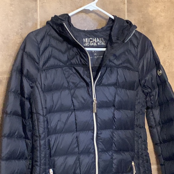 Michael Kors Puffer Jacket size XS NWT - Picture 2 of 9